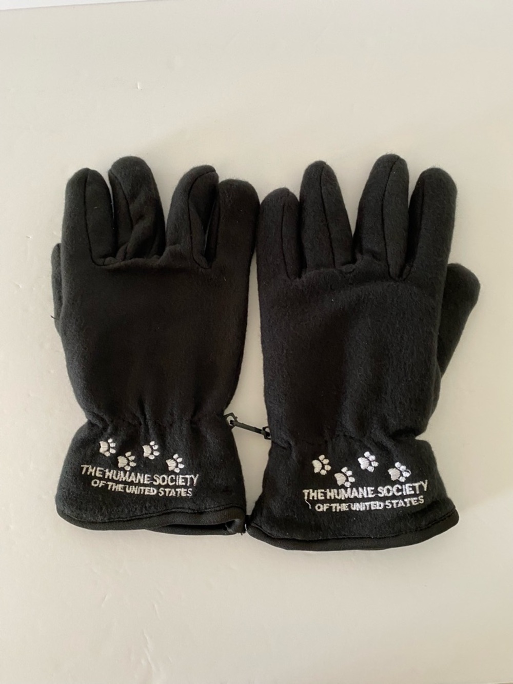 The Humane Society of the United States Black Gloves